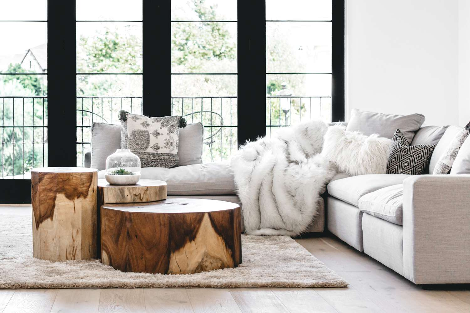 Summer Refresh: Creative Ideas to Update Your Living Room in USA