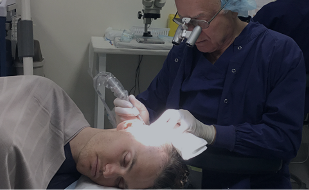 6 Vital Questions to Ask Your Hair Transplant Surgeon in Melbourne