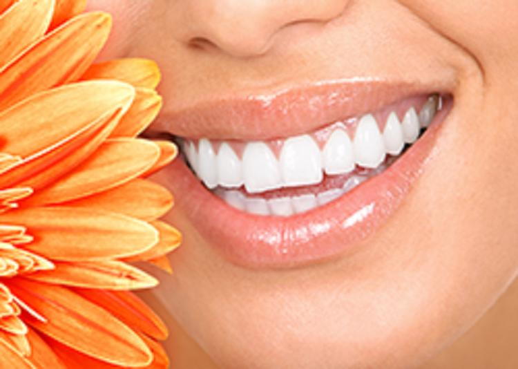 Achieving a Radiant Smile with American MD Center