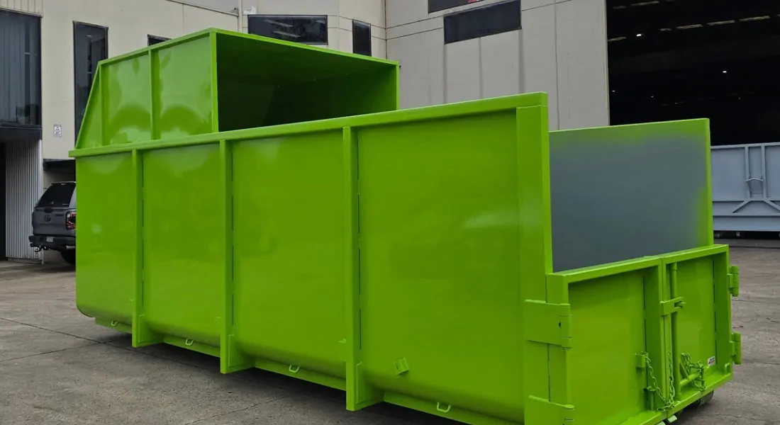 The Benefits of Using Hook Lifts in Waste and Recycling