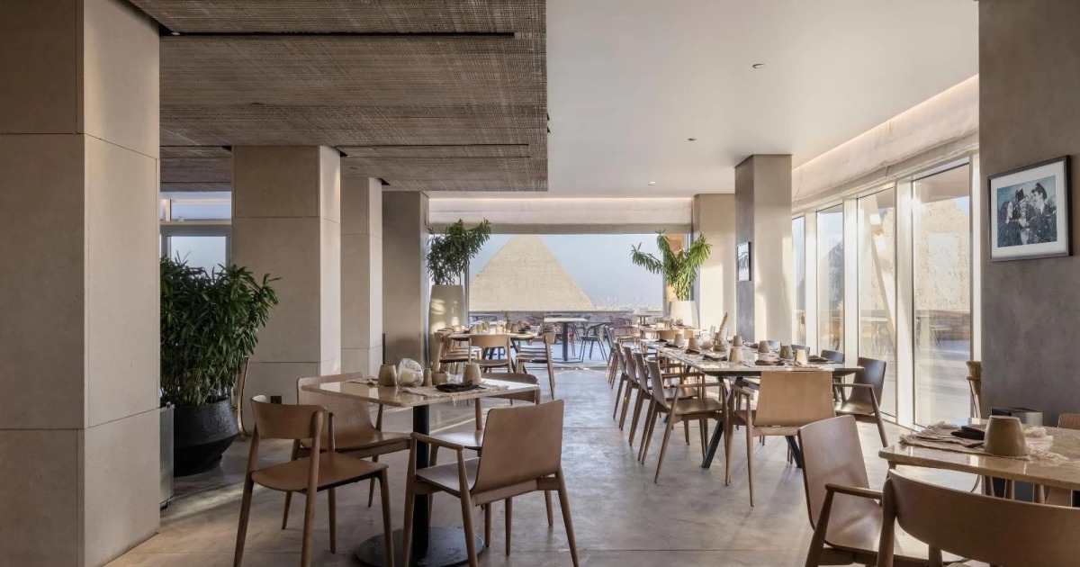 A PRACTICAL APPROACH TO CHOOSING RESTAURANT TABLES