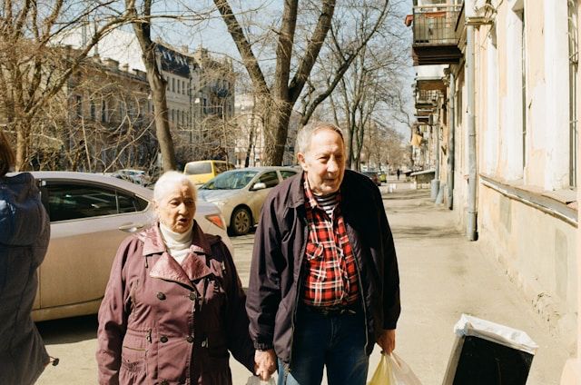 5 Benefits of Choosing a Retirement Home in Arizona