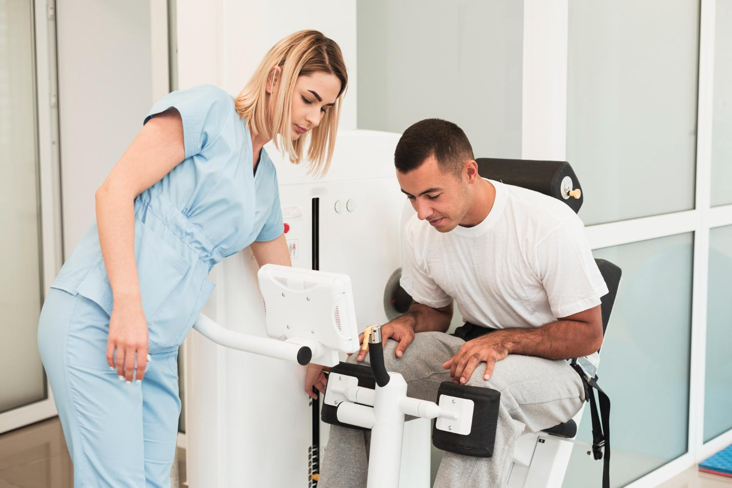 How Orthopedic Clinics Support Long-Term Mobility and Wellness